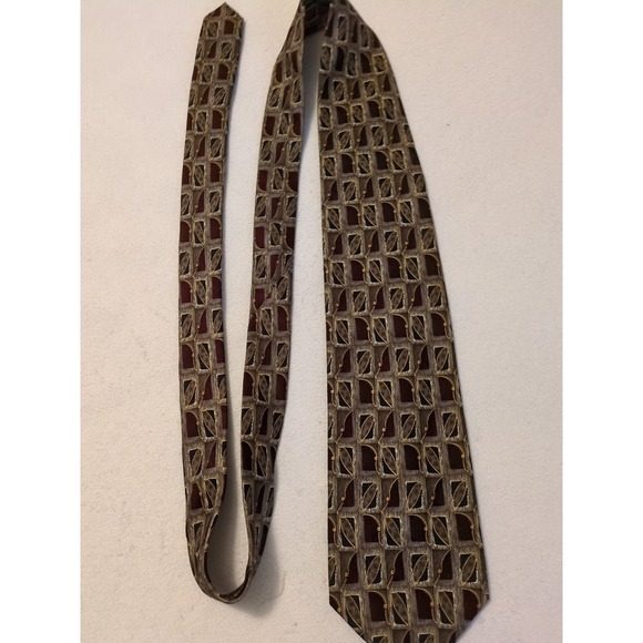 Louis Roth 100% Silk Burgandy Silver & Gold Geometric Pattern Tie 60"x 3 3/4 in - Picture 2 of 6